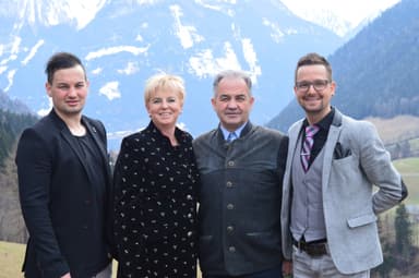 Mölltaler Bestattung - Familie Pacher Logo
