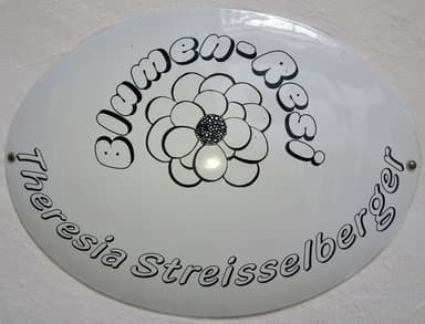 Blumen Resi Logo